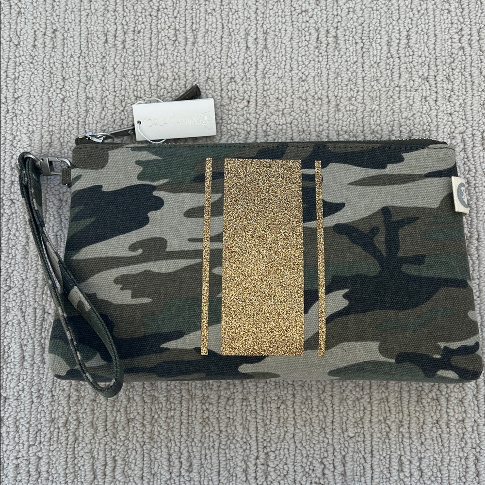 Koala Kanvas clutch with handle. NWT.  Camo with gold accent stripe.